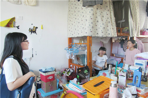 1466814168706470.png 用心 热心 暖心 诚心——我院2015级学生搬寝活动顺利开展2.png